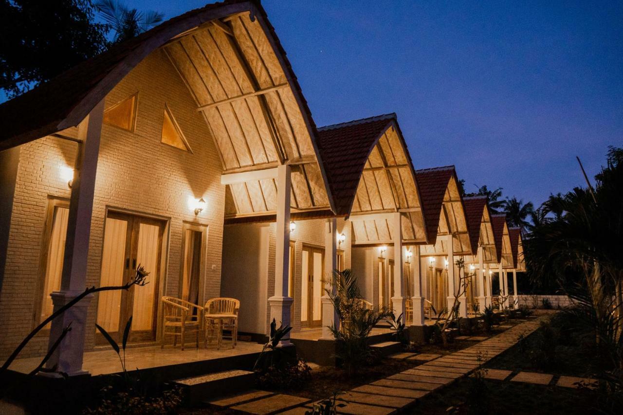 Toyapakeh Kayu Kuning Cottage מראה חיצוני תמונה