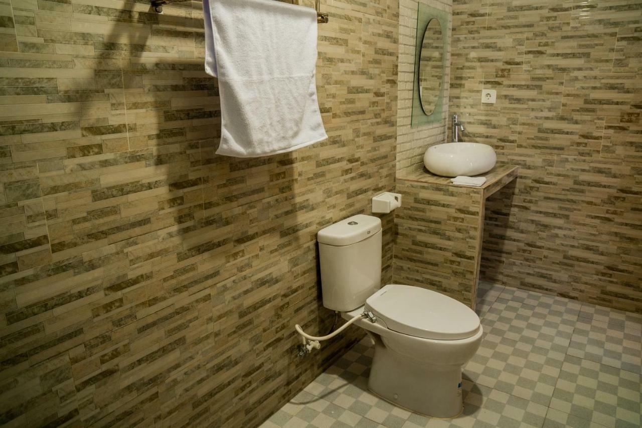Toyapakeh Kayu Kuning Cottage מראה חיצוני תמונה