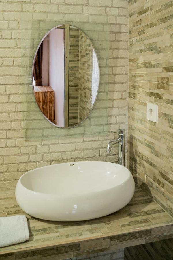 Toyapakeh Kayu Kuning Cottage מראה חיצוני תמונה
